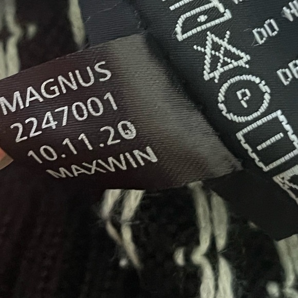 IceWear Black Magnus Norwegian Wool Blend Sweater NWT Small - Picture 14 of 15